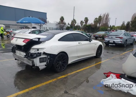 2015 Mercedes-Benz S 550 4Matic z USA, uszkodzony, nr VIN WDDXJ8FB9FA009937